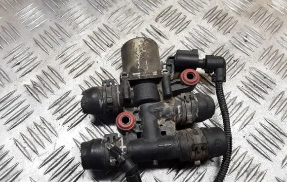 Audi A6 S6 C6 4F Coolant heater control valve 8E0820036 4D0121324