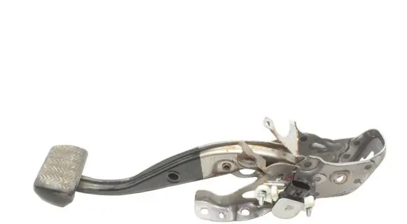 Toyota Prius (XW50) Brake pedal 