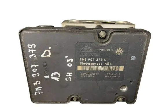Volkswagen Sharan ABS Pump 7M3907379D 07S2K18020