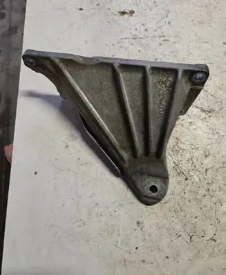 BMW X3 F25 Engine mounting bracket 6784832