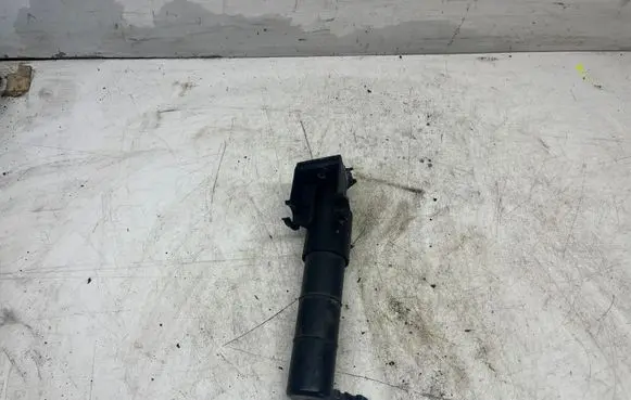 Volkswagen Golf Plus Headlight washer spray nozzle 5M0955978C