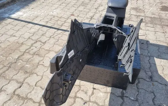Ford Focus Center console F1EBA045A06CK 0A045A06CK35B8 TC57L0LX171370452