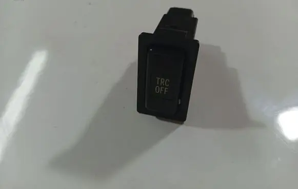 Toyota Avensis T250 Traction control (ASR) switch TR8801