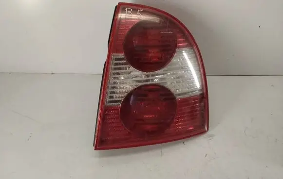 Volkswagen PASSAT B5.5 Rear/tail lights 3B5945096AE