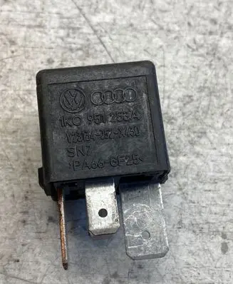 Volkswagen Golf Plus Other relay 1k0951253a