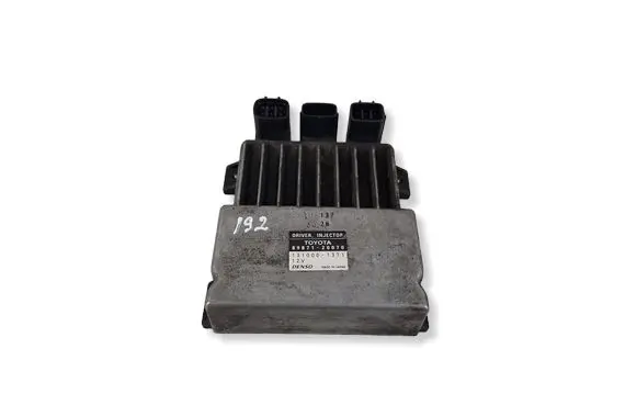 Toyota Avensis T270 Fuel injection control unit/module 8987120070 1310001371