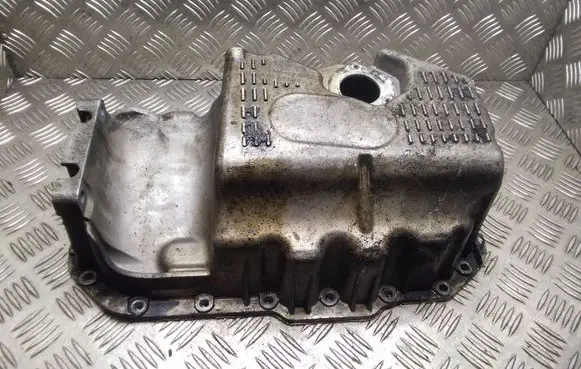 Volkswagen Golf V Oil sump 03C103603J