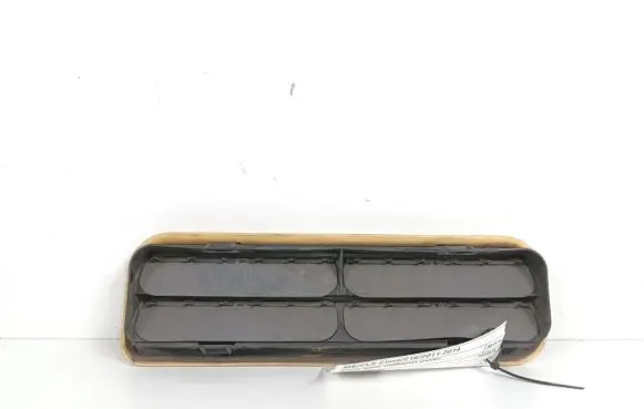 Mercedes-Benz CLS C218 X218 Fender grill A2048300342