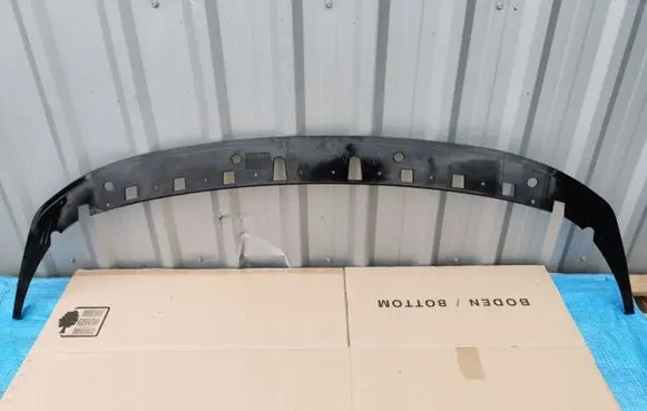 BMW 1 F40 Front bumper lip 8075331SAJMON