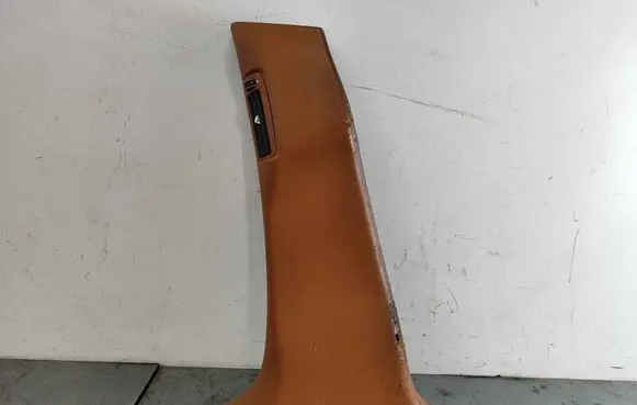 Maserati Quattroporte (B) pillar trim (bottom) 67201800