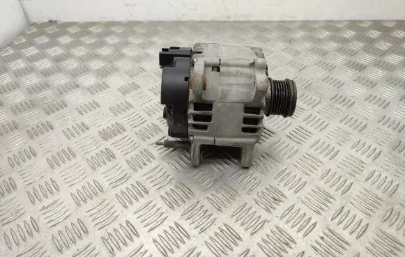 Skoda Octavia Mk3 (5E) Generator/alternator 04L903021D