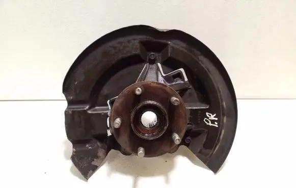 Ford Kuga II Front wheel hub DV613K170CAA