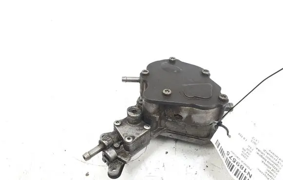 Audi A4 S4 B6 8E 8H Vacuum pump 038145209E