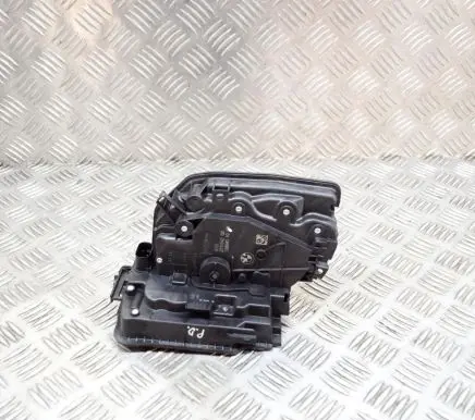 BMW X4 G02 Front door lock 19864010 2711542