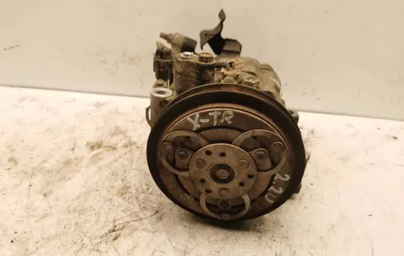 Nissan X-Trail T30 Air conditioning (A/C) compressor (pump)