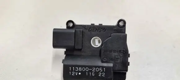 Toyota Corolla Verso AR10 Air flap motor/actuator 1138002051