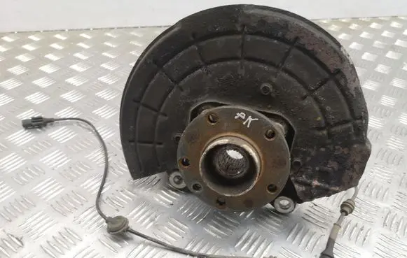Alfa Romeo Giulietta Front wheel hub