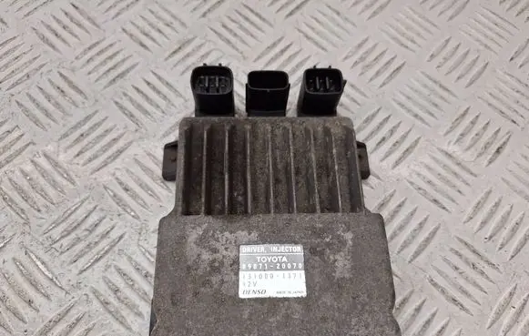 Toyota Avensis T250 Fuel injection control unit/module 8987120070 1310001371