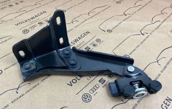 Volkswagen Caddy Sliding door lower roller guide/hinge 2K7843397A