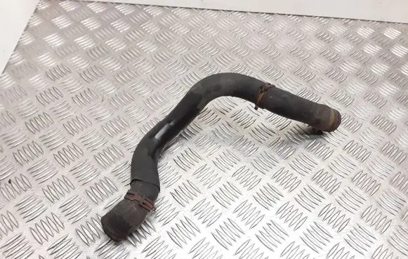 Volkswagen Touran I Engine coolant pipe/hose