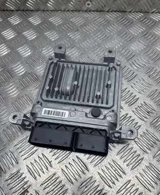 Mercedes-Benz SLK R172 Engine control unit/module A6519007401 2838103 A6519011801