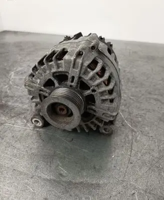 BMW 3 E90 E91 Generator/alternator 7802261