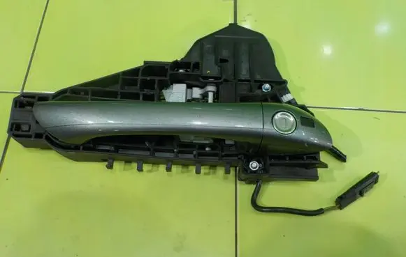 Mercedes-Benz B W245 Front door exterior handle PRZOD