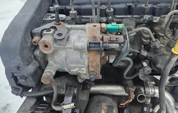 Renault Kangoo I Fuel injection high pressure pump 8200057225