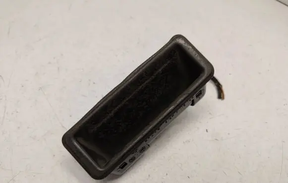 BMW 3 E90 E91 Tailgate/trunk/boot exterior handle 51247118158