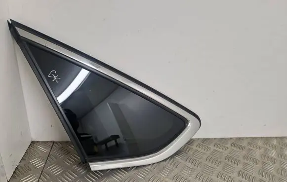 Ford Mondeo MK V Rear vent window glass E143R001090