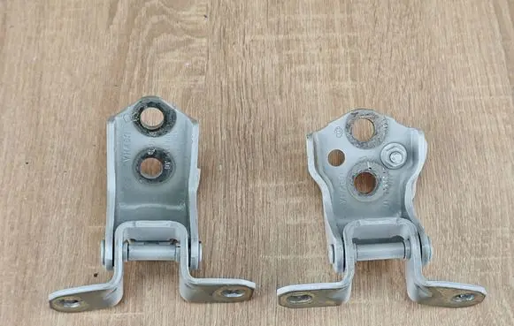 Volkswagen Amarok II Front door hinge set ZAWLPN61