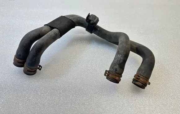 Audi Q7 4L Engine coolant pipe/hose 7L6122073J