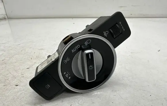 Mercedes-Benz A W176 Light switch A2129050651