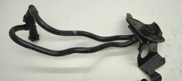 Volvo XC60 Engine coolant pipe/hose 32138001