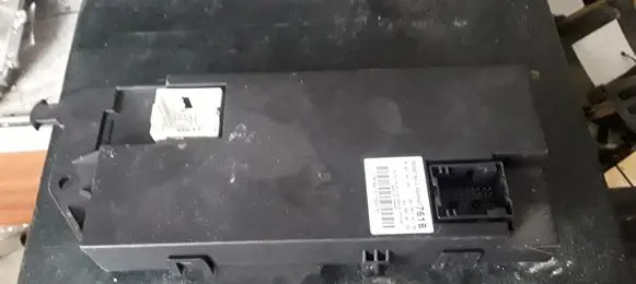 Renault Espace - Grand espace IV Comfort/convenience module 8200427761B