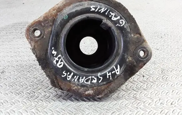 Audi A4 S4 B5 8D Coil spring/strut mount 