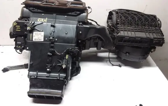 Mercedes-Benz ML W164 Interior heater climate box assembly housing A2518340761