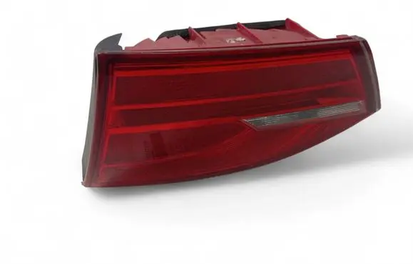 Volkswagen Jetta VI Tailgate rear/tail lights 5C6945260