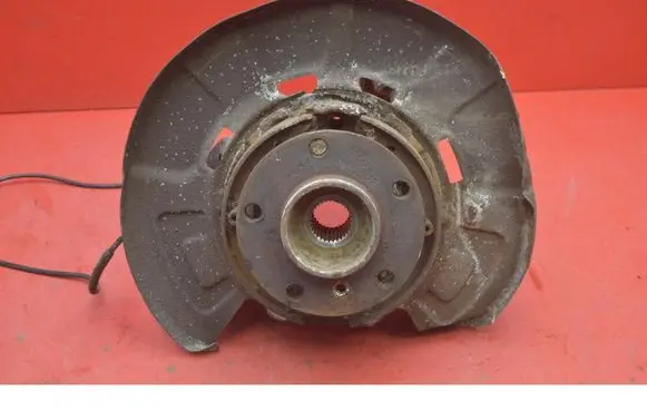 BMW X5 E70 Front wheel hub spindle knuckle