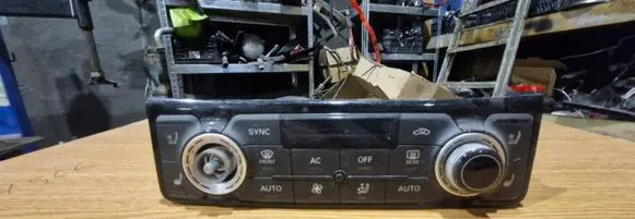 Audi A8 S8 D4 4H Climate control unit 4H0820043E 5HB01012145