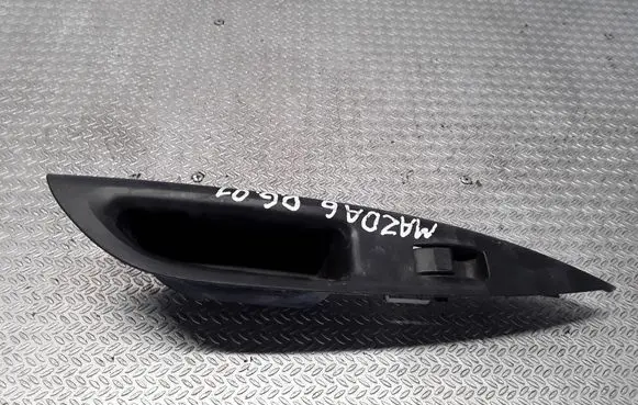 Mazda 6 Electric window control switch GJ6A685L
