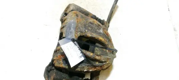 Toyota Corolla Verso AR10 Front brake caliper