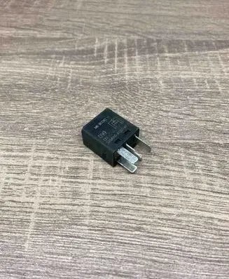 Volvo S40, V40 Other relay MB953382 A1001X7 099
