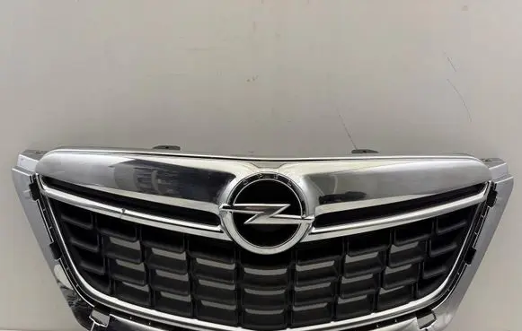 Opel Mokka Front bumper upper radiator grill