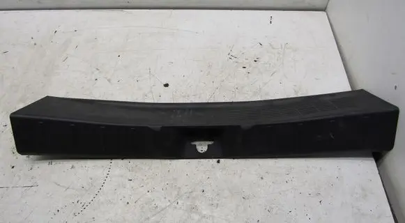 Mitsubishi Outlander Trunk/boot sill cover protection 7240A135