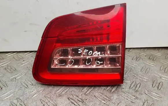 Citroen C5 Tailgate rear/tail lights 9687582980