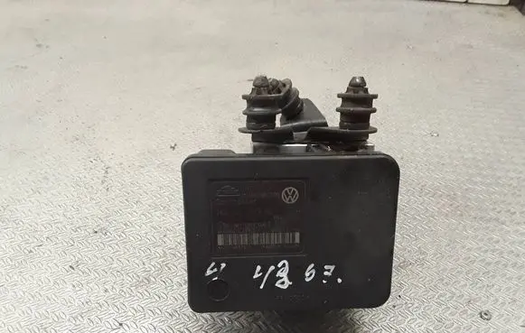 Volkswagen Golf V ABS Pump 1K0907379AC 1K0614518