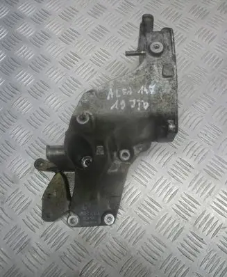 Alfa Romeo 147 Engine mounting bracket 46767681