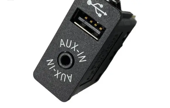 BMW X5 F15 USB socket connector 9266607 025382
