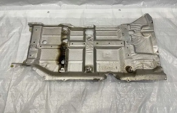 Volkswagen Transporter - Caravelle T6 Heat shield in engine bay 7E1825671